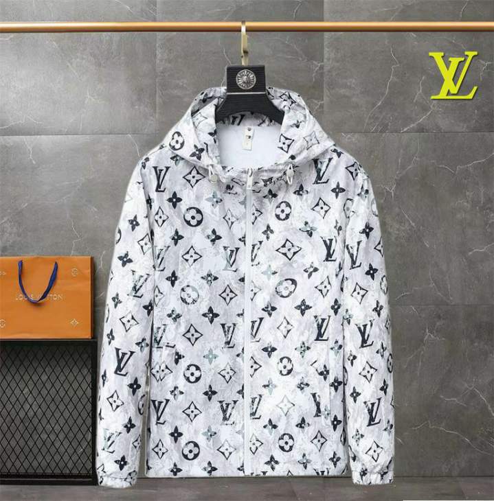 Picture of Louis Vuitton Jackets _SKULVM-3XL12yn0332571